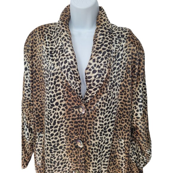 jade of the east Jackets & Blazers - Vintage Jade of the East Jacket Leopard Print Pockets Button Light Weight